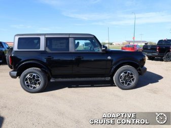 2024 Ford Bronco Outer Banks  - Leather Seats - Image 2