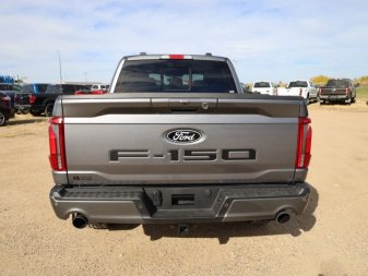 2024 Ford F-150 Lariat  - Sunroof - Image 4