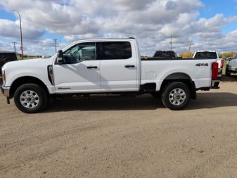 2024 Ford F-350 Super Duty XLT  - Diesel Engine - Image 5