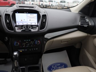 2017 Ford Escape Titanium  - Heated Seats - Navigation - Image 13