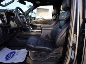 2024 Ford F-350 Super Duty Platinum  - Leather Seats - Image 7