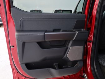 2024 Ford F-150 Lariat  - Sunroof - Image 8