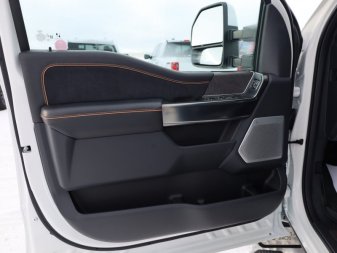 2024 Ford F-350 Super Duty Platinum  - Leather Seats - Image 6