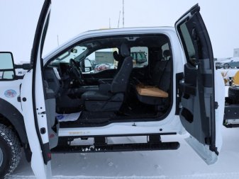 2024 Ford F-550 Super Duty DRW XLT  - Heated Seats - Image 8