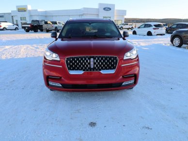 2020 Lincoln Aviator Grand Touring  - Sunroof - Image 3