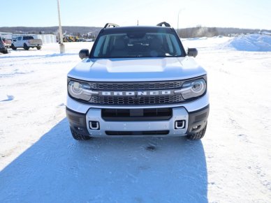 2025 Ford Bronco Sport Badlands  - Sunroof - Image 3