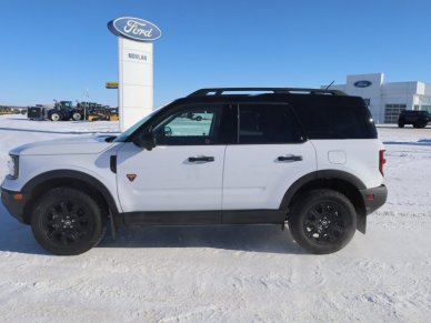 2025 Ford Bronco Sport Badlands  - Sunroof - Image 5