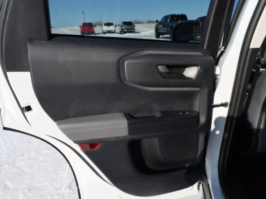 2025 Ford Bronco Sport Badlands  - Sunroof - Image 8