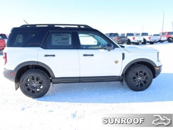 2025 Ford Bronco Sport Badlands  - Sunroof - Image 2