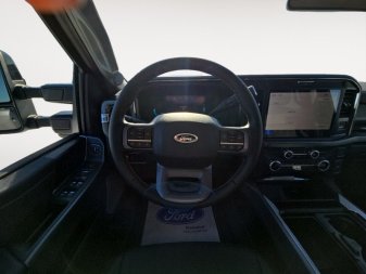 2025 Ford F-350 Super Duty LARIAT  - Premium Audio - Image 11