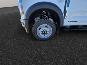 2025 Ford F-550 Super Duty DRW XLT  - Diesel Engine - Image 12