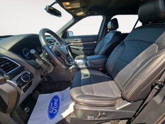 2017 Ford Explorer Limited  - Heated Seats - Navigation - Image 9