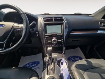 2017 Ford Explorer Limited  - Heated Seats - Navigation - Image 11