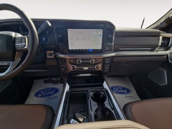 2025 Ford F-350 Super Duty KING RANCH  - Moonroof - Image 10