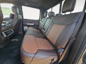 2025 Ford F-350 Super Duty KING RANCH  - Moonroof - Image 12