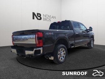 2025 Ford F-350 Super Duty KING RANCH  - Moonroof - Image 4