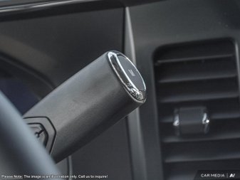2025 Ford F-350 Super Duty LARIAT  - Moonroof - Image 15
