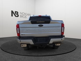 2022 Ford F-350 Super Duty Lariat  - Power Stroke - Image 4