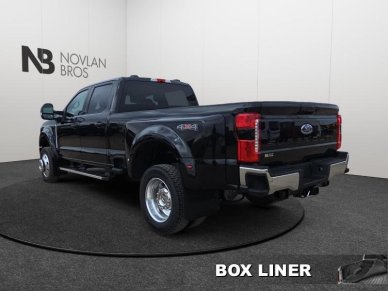 2025 Ford F-450 Super Duty LARIAT  - Premium Audio - Image 2
