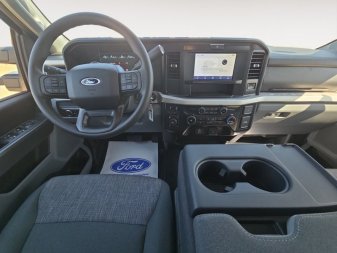 2025 Ford F-350 Super Duty XLT  - Diesel Engine - Image 9
