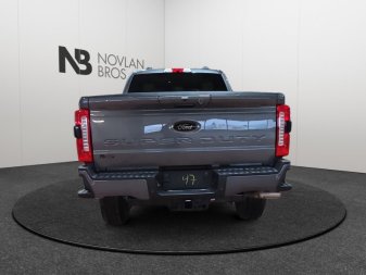 2025 Ford F-350 Super Duty LARIAT  - Power Stroke - Image 3