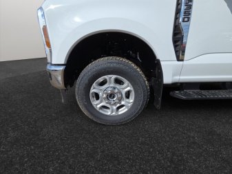 2025 Ford F-350 Super Duty XLT  - Running Boards - Image 14