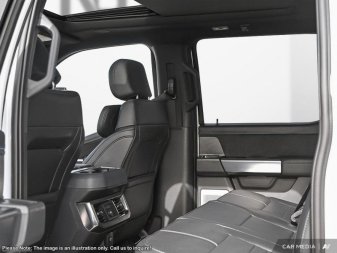 2025 Ford F-350 Super Duty PLATINUM  - Moonroof - Image 20