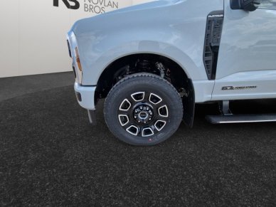 Ford F-350 Super Duty PLATINUM  - Moonroof 1FT8W3BT2SED29766 121053