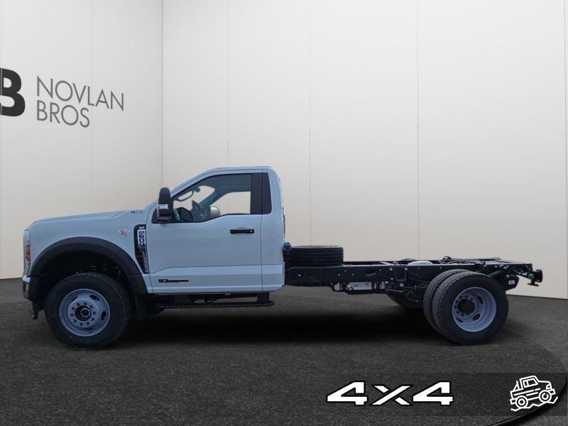 Ford F-600 Super Duty DRW XLT  - Diesel Engine 1FDFF6LT3SDA08747 121085