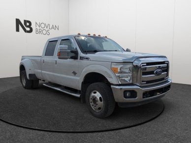2013 Ford F-350 Super Duty LARIAT  - Diesel Engine - Image 6