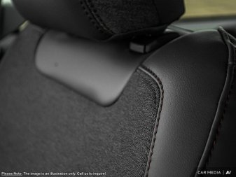 2025 Ford Explorer Active  - Heated Seats - Image 19