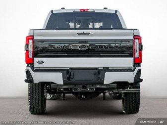 2025 Ford F-350 Super Duty PLATINUM  - Power Stroke - Image 4