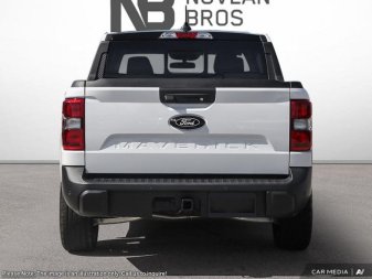 2025 Ford Maverick Lariat  - Sunroof - Tow Package - Image 4