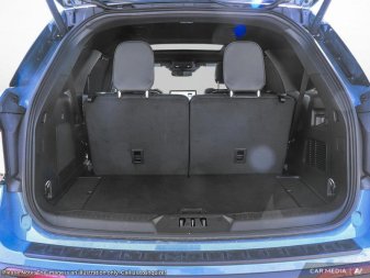 2025 Ford Explorer ST-Line  - Sunroof - Image 6