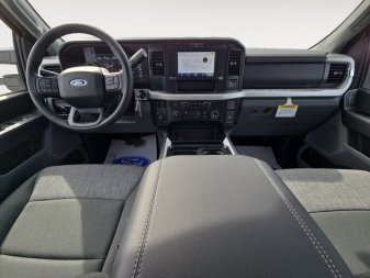 2025 Ford F-350 Super Duty XLT  - Diesel Engine - Image 9