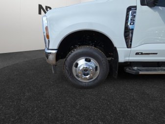 2025 Ford F-350 Super Duty XLT  - Diesel Engine - Image 14