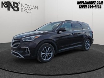 2017 Hyundai Santa Fe XL Luxury with 6 Seats - Image 0