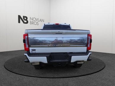 2025 Ford F-350 Super Duty PLATINUM  - Sunroof - Image 4
