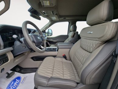 2025 Ford F-350 Super Duty PLATINUM  - Sunroof - Image 8