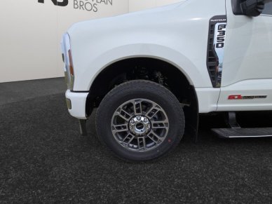 2025 Ford F-350 Super Duty PLATINUM  - Sunroof - Image 14