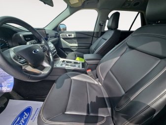 2021 Ford Explorer XLT  - Navigation - Heated Seats - Image 8