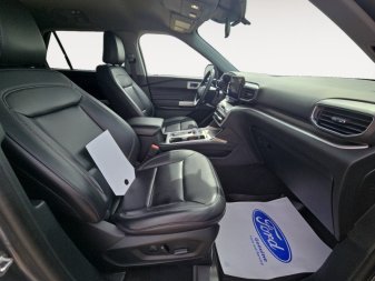 2021 Ford Explorer XLT  - Navigation - Heated Seats - Image 14