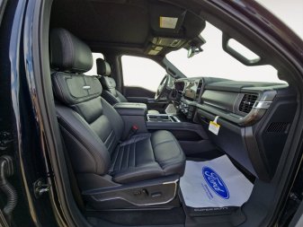2025 Ford F-350 Super Duty PLATINUM  - Moonroof - Image 13