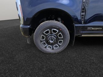 2025 Ford F-350 Super Duty PLATINUM  - Moonroof - Image 14