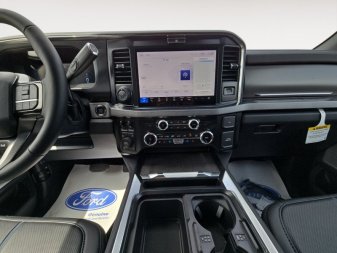 2025 Ford F-350 Super Duty PLATINUM  - Moonroof - Image 10