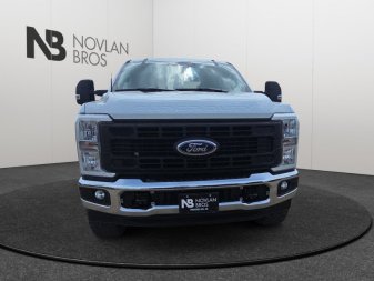 2023 Ford F-350 Super Duty XL  - Diesel Engine - Image 4