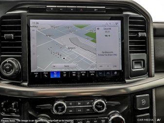 2025 Ford F-150 Platinum - Image 17
