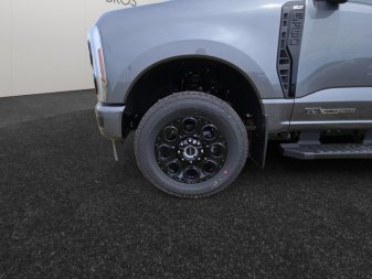 2025 Ford F-350 Super Duty XLT  - Diesel Engine - Image 14