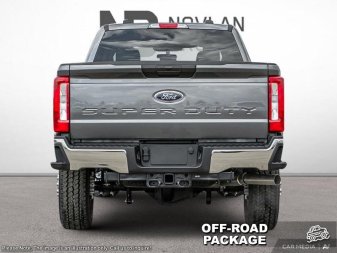 Ford F-350 Super Duty XLT  - Diesel Engine 1FT8W3BT7SED89316 124781