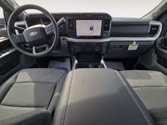 2025 Ford F-350 Super Duty XLT  - Diesel Engine - Image 9